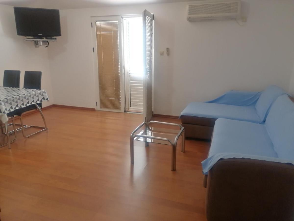 Lyon Apartments Будва Экстерьер фото