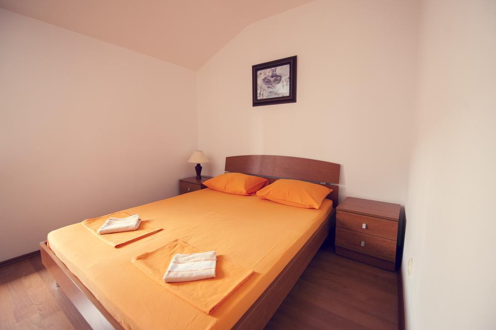 Lyon Apartments Будва Номер фото