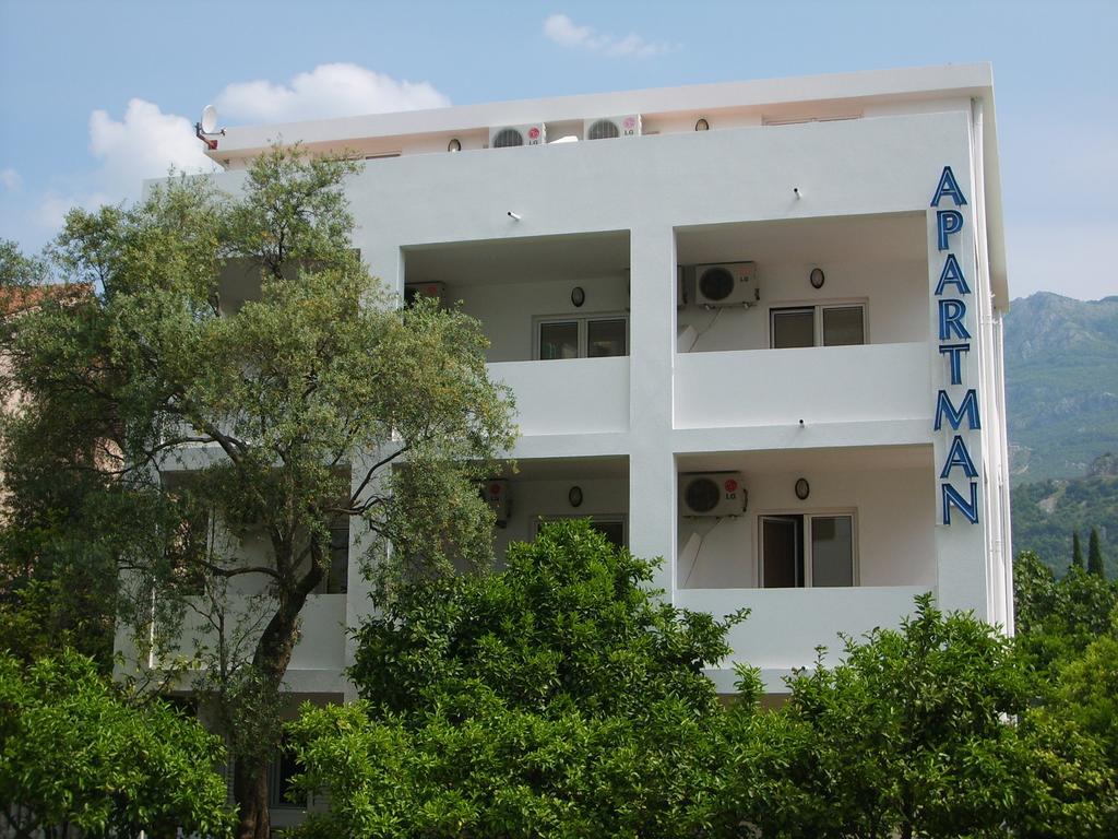 Lyon Apartments Будва Экстерьер фото